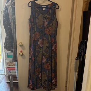 Elegant Floral Button-Front Maxi Dress
